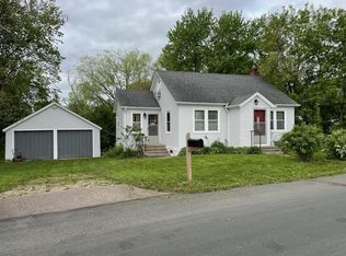 4633 Highway 10, Arden Hills, MN 55112