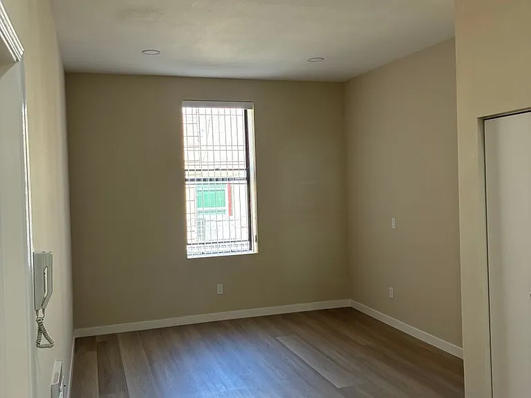 1010 Grant Ave #34 — Photo 3