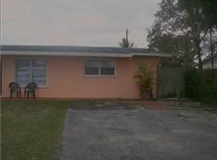 10510 SW 49th St, Miami, FL 33165