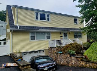 19 Knoble Pl FLOOR 2, Hawthorne, NJ 07506