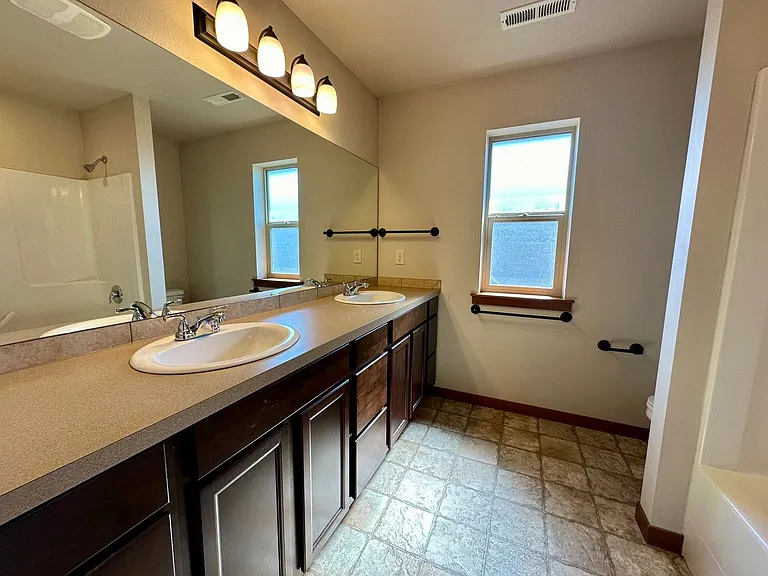 5831 Pioneer Ridge Pl — Photo 14