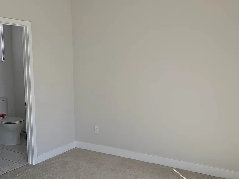 319 S Serrano Ave #1/2 — Photo 10