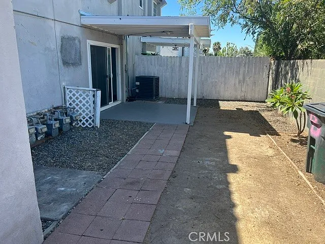 820 N Adele St #B — Photo 9