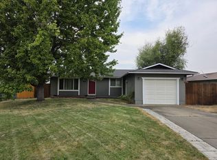 8291 Division Rd, White City, OR 97503