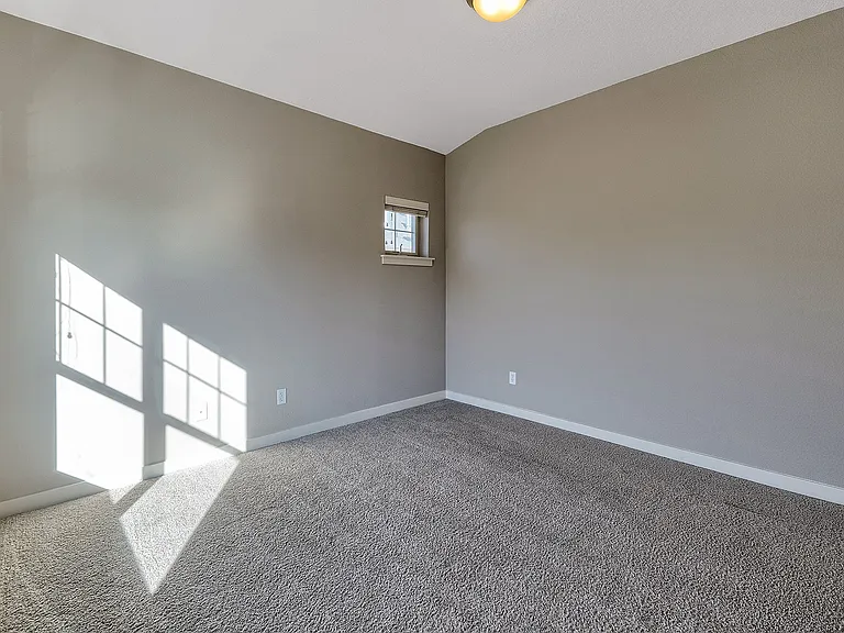 780 NE Adwick Dr — Photo 18