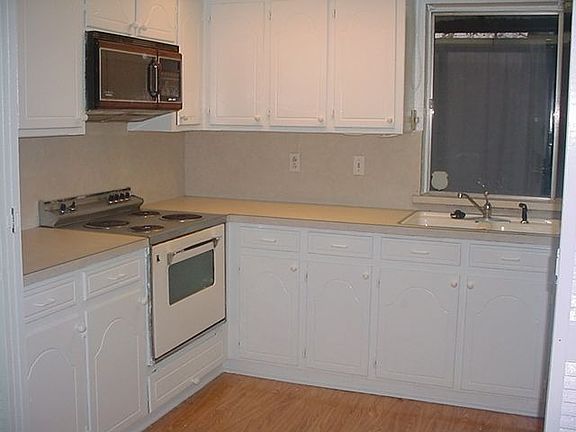 Large updated kitchen