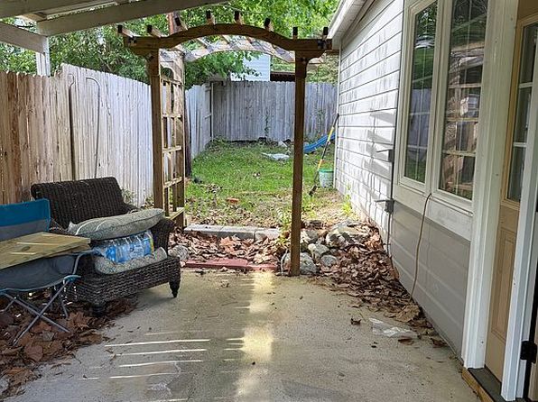 260 Pettus St, Georgiana, AL 36033
