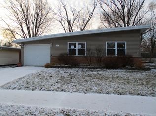 325 Sioux St, Park Forest, IL 60466