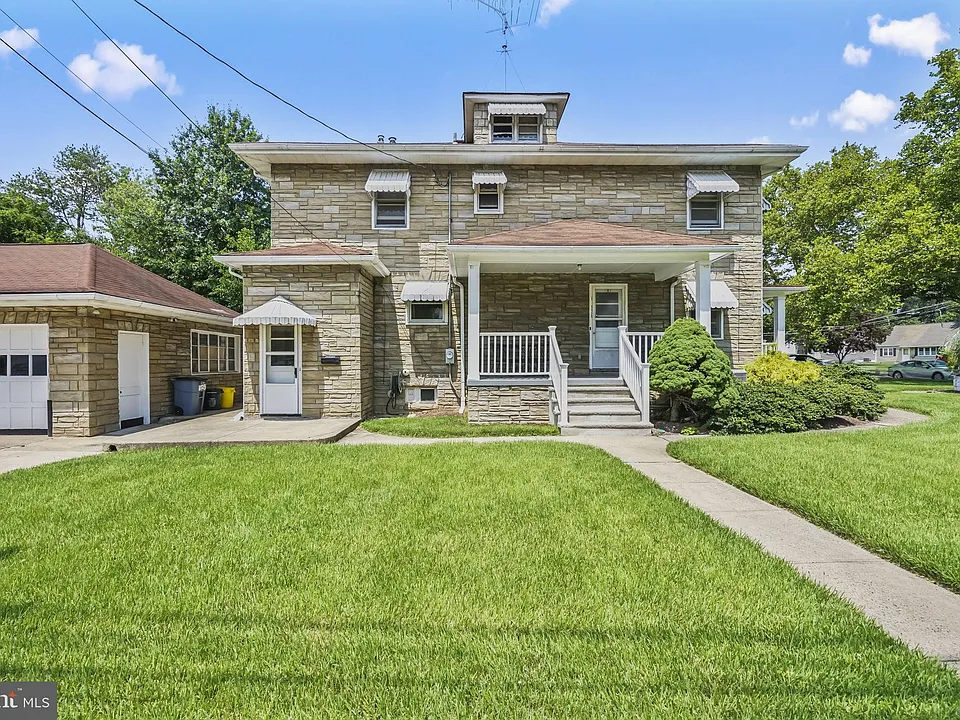 1125 Parkway Ave