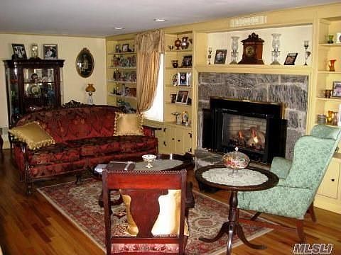 2nd image of 22 Coles Ave