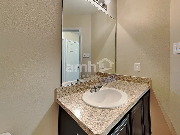 21606 Nella Cir — Photo 17