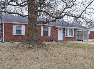 36 Blackburn Dr, Belleville, IL