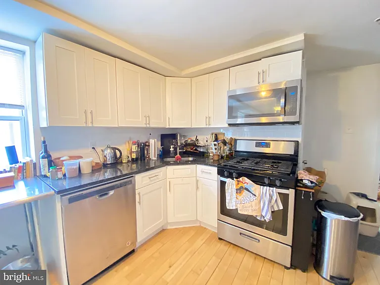 2031 E Susquehanna Ave #3 — Photo 3