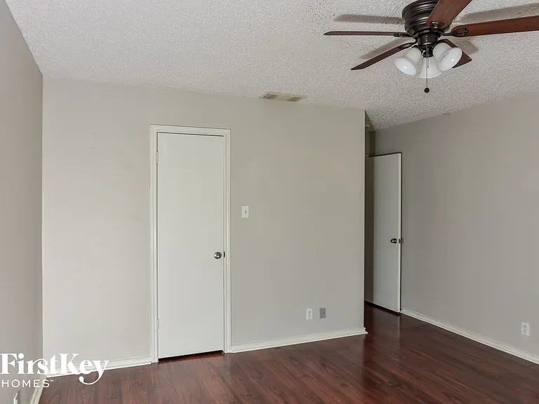 13391 Greenstone — Photo 11