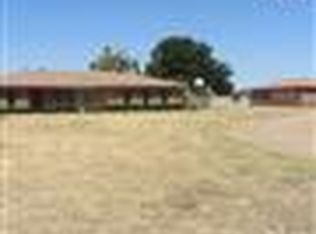 280 Melanie Ln, Iowa Park, TX 76367