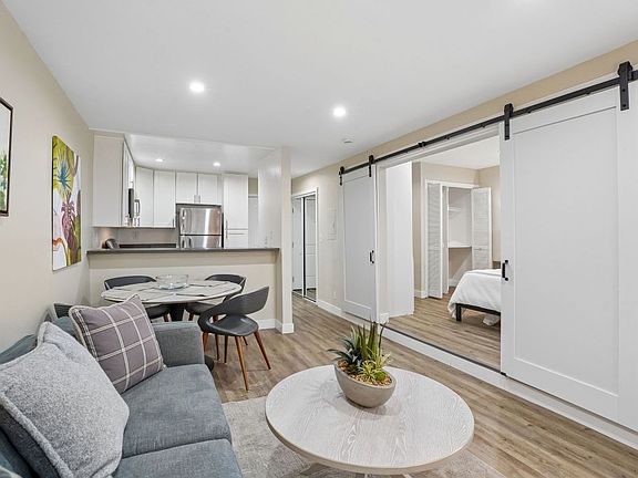 5th image of 11265 Morrison St #65-310