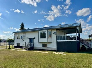 908 S 4th Ave, Hines Creek, AB T0H 2A0