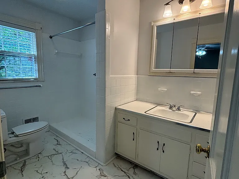1513 Raeford Rd — Photo 25