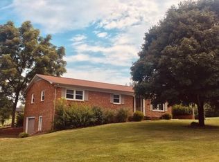 141 Robinson Rd, Taylorsville, NC 28681