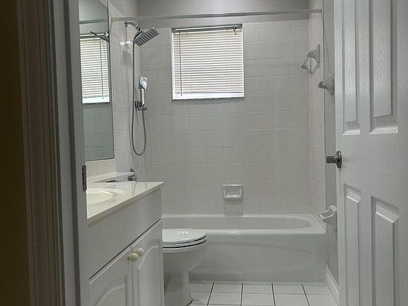 3rd image of 1107 Via Jardin