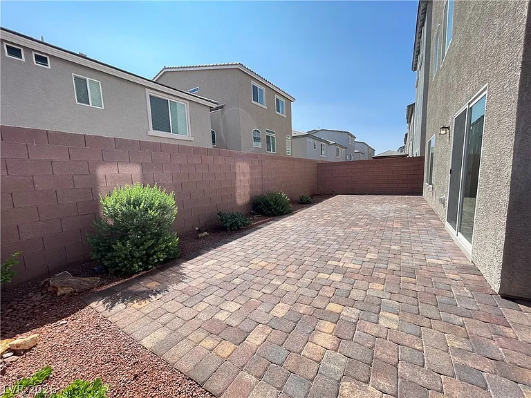 7008 Steele Canyon St — Photo 31