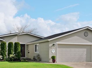 111 Andrew Dr, Cottage Grove, OR 97424