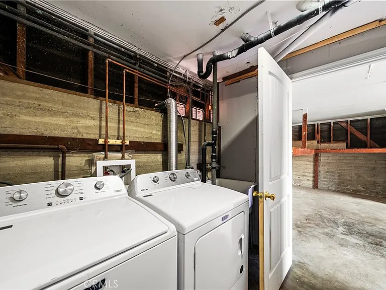 135 High Dr — Photo 23