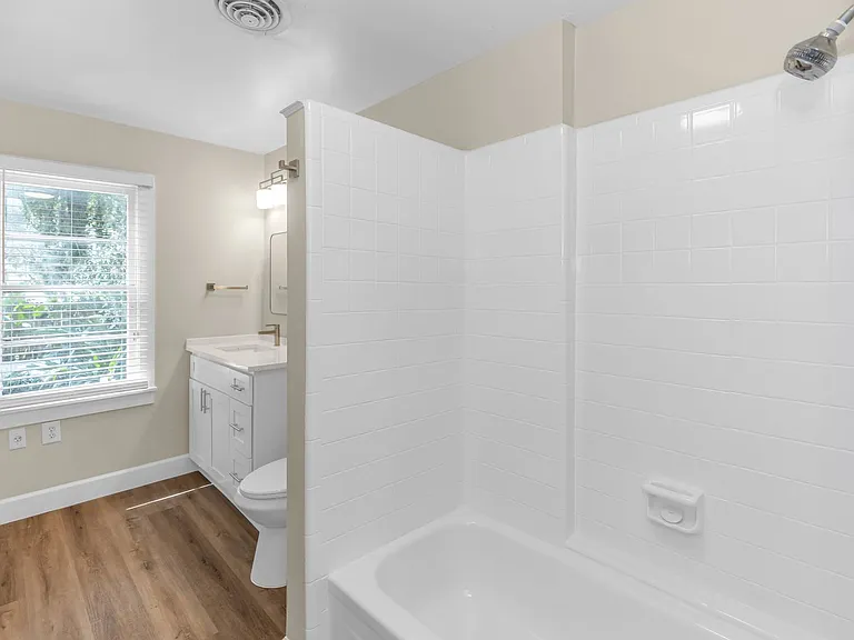 812 Harwood St — Photo 29
