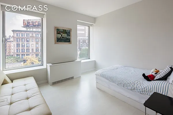 Sold by Compass | media 5