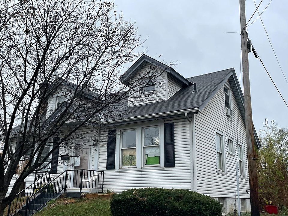 2nd image of 310 Davis St