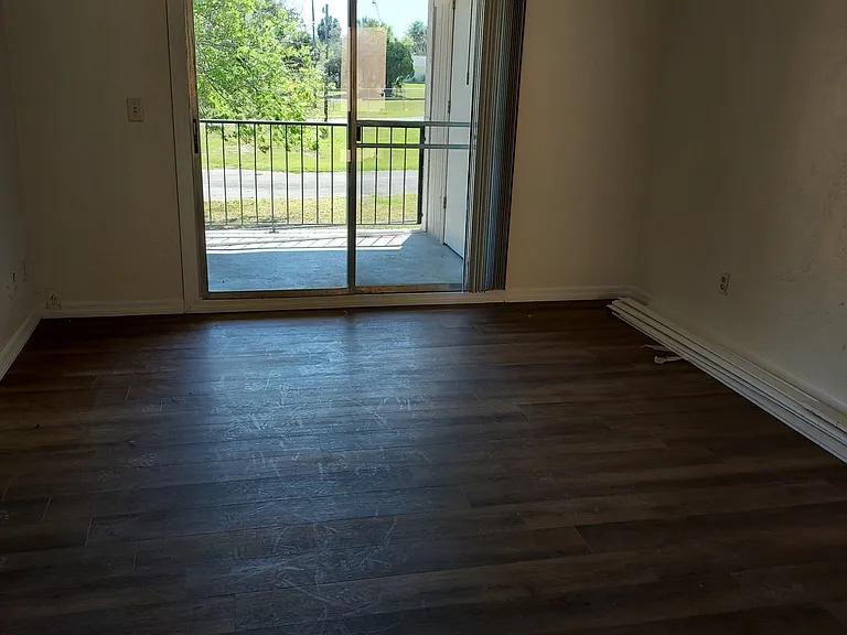 South Daytona Apartments — Photo 6