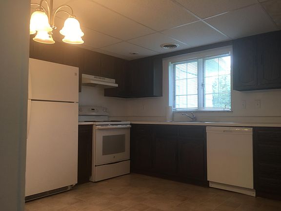 5th image of 1562 Kimberly St