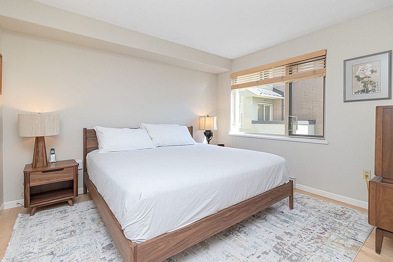 Victoria Apartment for rent - 2 Bedrooms — photo 22
