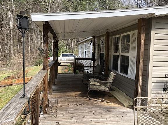 3rd image of 2040 Sprucey Ln