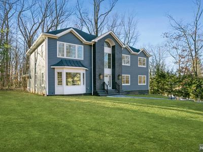 976 E Glen Ave, Ridgewood, NJ, 07450