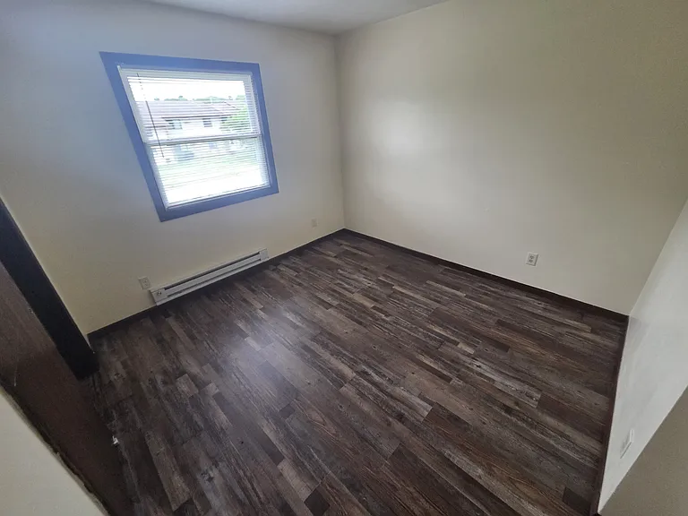 906 Hill St #109 — Photo 8