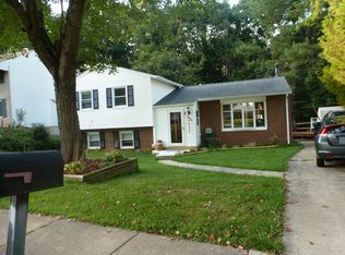 9078 Andromeda Dr, Burke, VA 22015