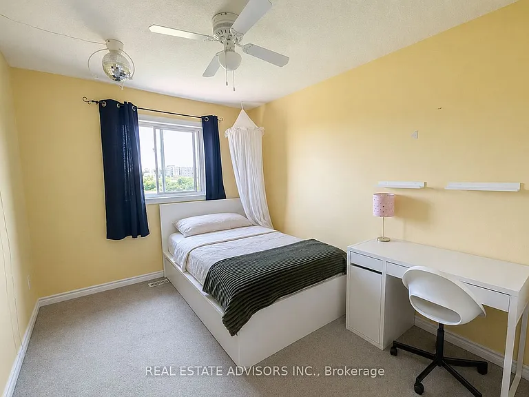 1364 Caen Ave — Photo 13