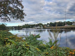 165 Mechanic St, Pawcatuck, CT 06379