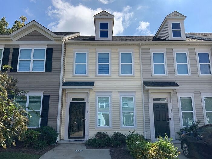 1st image of 112 Village Pl