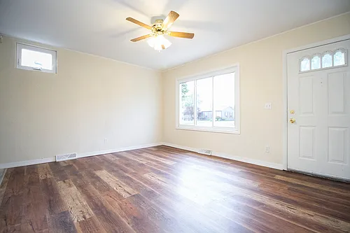 Building Photo - 622 Whitlock Ave