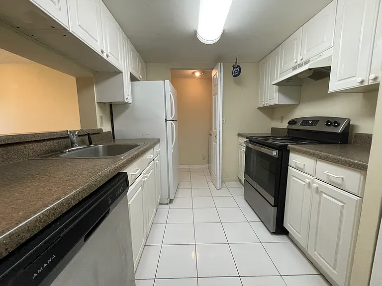 9755 Westview Dr #1215 — Photo 3