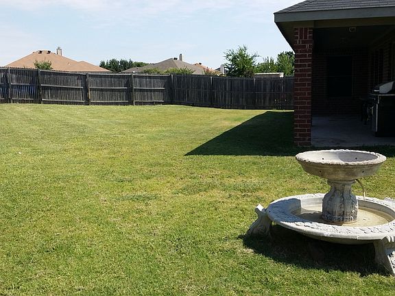 4th image of 1052 Thistle Meade Cir
