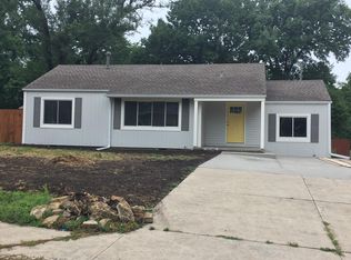 7800 Robinson St, Overland Park, KS 66204
