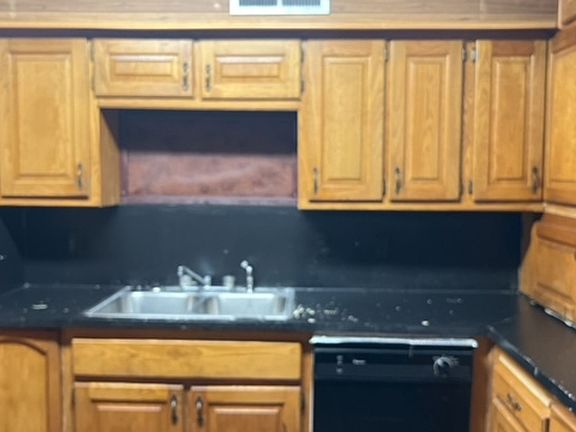 4th image of 1700 Trent Dr