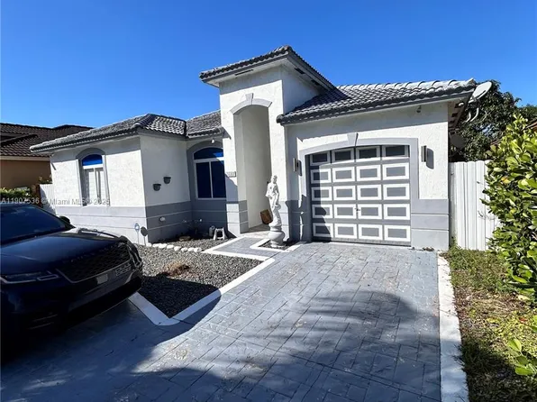 4607 NW 165th St, Miami Gardens, FL 33054