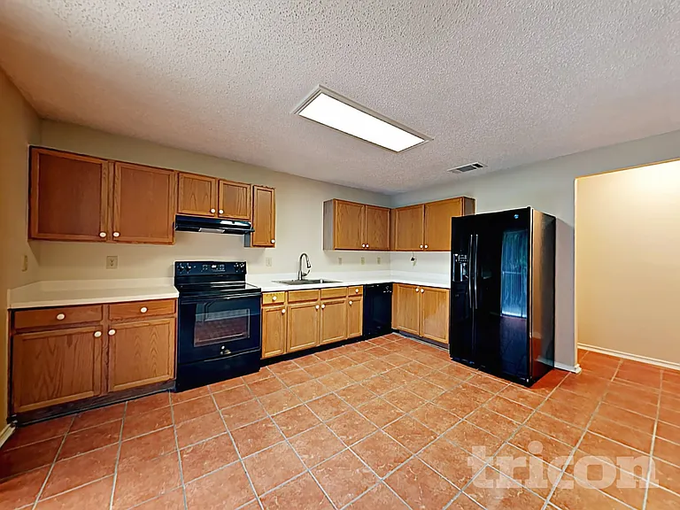 8055 Chestnut Cedar Dr — Photo 6