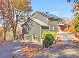 127 Cedar Ridge Dr, Glastonbury, CT 06033