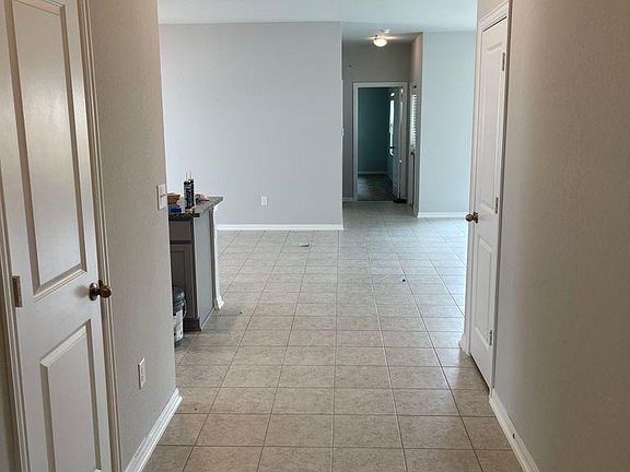 4th image of 202 Oldbridge Dr