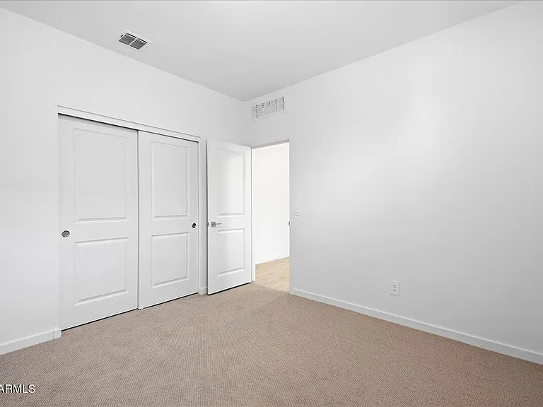 15875 W Cottontail Ln — Photo 51
